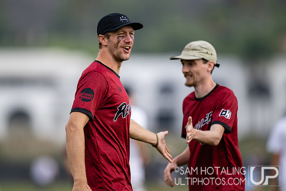 Mad Men vs Revolver in consolation play at USA Ultimate National Championships
