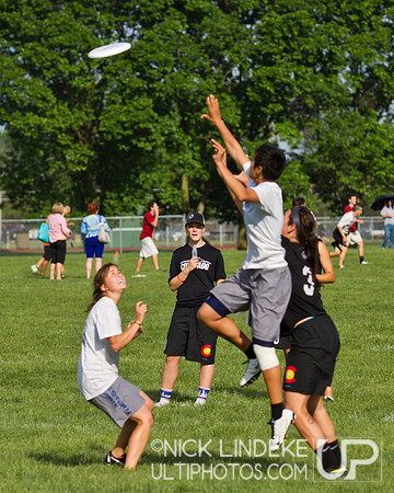 2014 USAU D-I College Champs Sunday Action