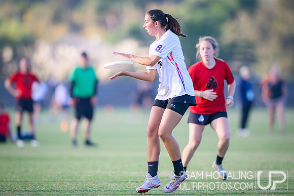 Phoenix vs Seattle Riot at USAU Club Championships, Surf Cup Sports Park