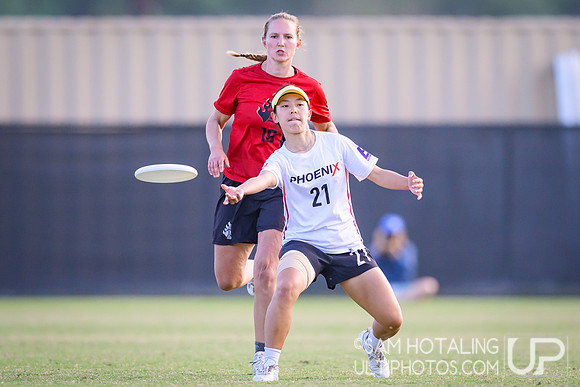 Phoenix vs Seattle Riot at USAU Club Championships, Surf Cup Sports Park