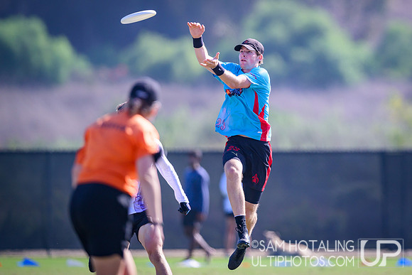 Johnny Bravo vs Chicago Machine at USAU Club Championships, Surf Cup Sports Park