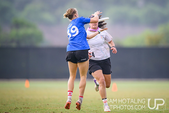 Iris vs Nightlock at USAU Club Championships, Surf Cup Sports Park