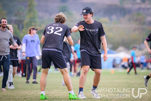 Johnny Bravo vs Truck Stop at USAU Club Championships, Surf Cup Sports Park