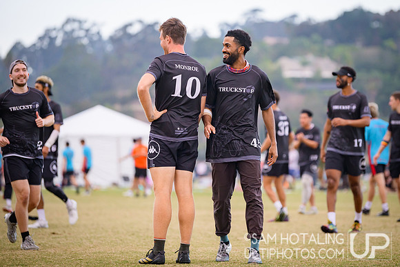 Johnny Bravo vs Truck Stop at USAU Club Championships, Surf Cup Sports Park