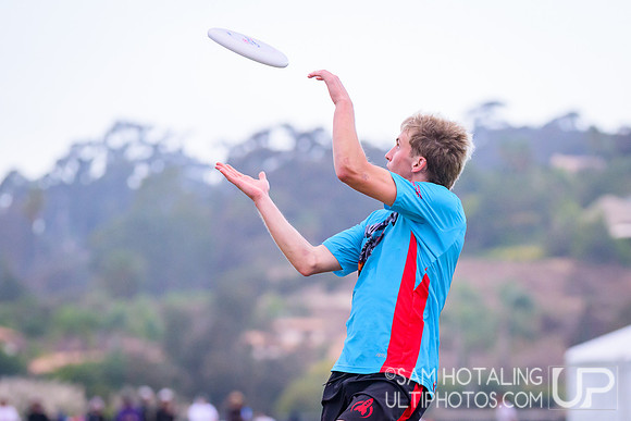 Johnny Bravo vs Truck Stop at USAU Club Championships, Surf Cup Sports Park