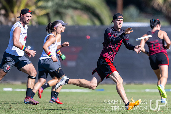 AMP vs shame. in pool play at USA Ultimate National Championships