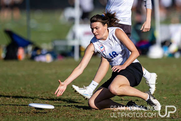 Pop vs Scandal in pool play at USA Ultimate National Championships