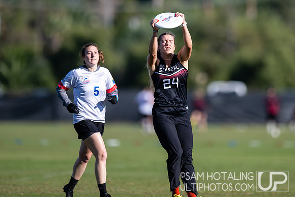 Pop vs Scandal in pool play at USA Ultimate National Championships