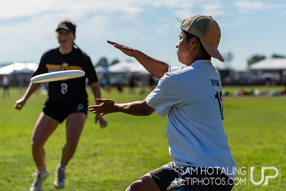 6ixers vs Grit in pool play at USA Ultimate National Championships