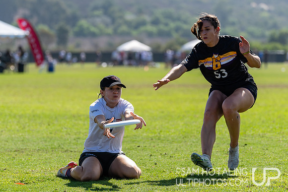 6ixers vs Grit in pool play at USA Ultimate National Championships