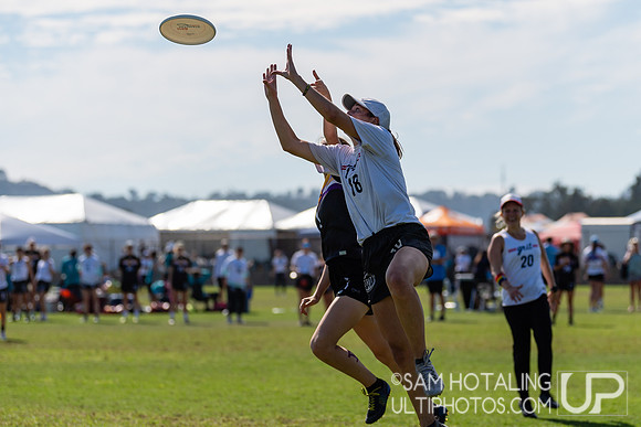 6ixers vs Grit in pool play at USA Ultimate National Championships