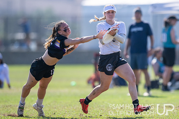 6ixers vs Grit in pool play at USA Ultimate National Championships