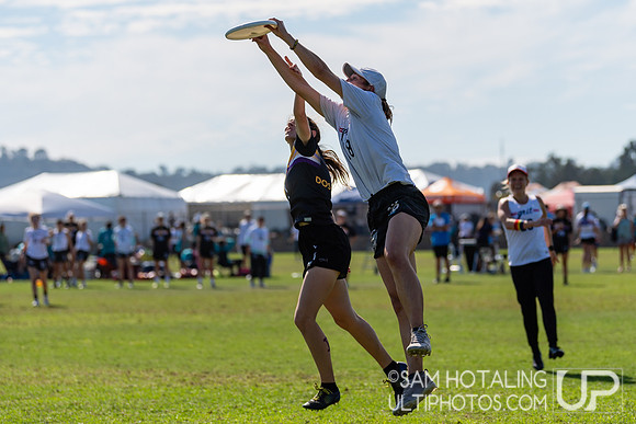 6ixers vs Grit in pool play at USA Ultimate National Championships