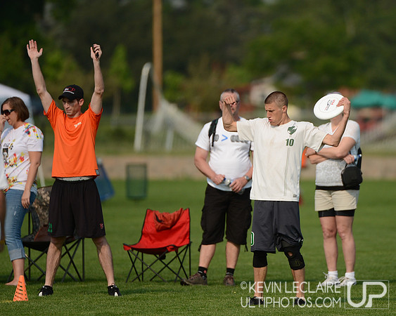 2012 USAU D-I College Championships Saturday Action