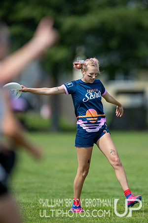 Day 1 of the USA Ultimate D-I College Championships