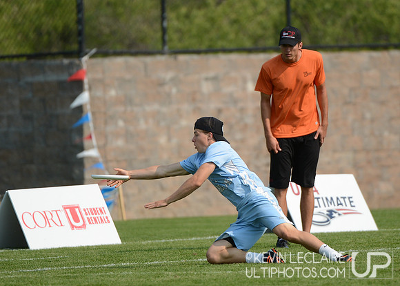 2012 USAU D-I College Championships Saturday Action