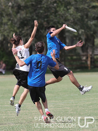 Mischief vs Overhaul. Cross-over play, Friday, 2012 Club Nationals