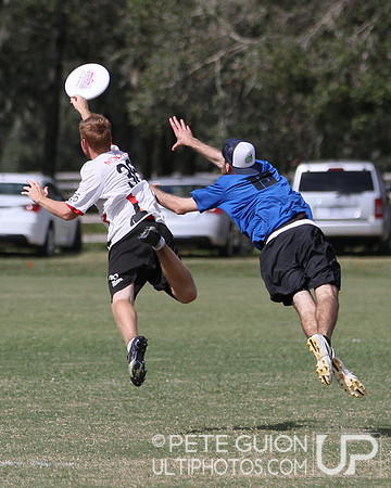 Mischief vs Overhaul. Cross-over play, Friday, 2012 Club Nationals