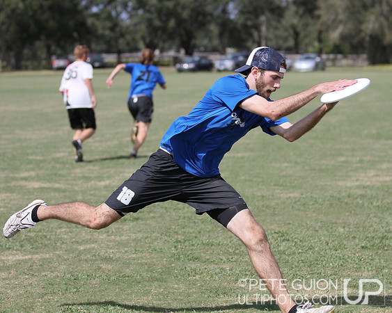 Mischief vs Overhaul. Cross-over play, Friday, 2012 Club Nationals