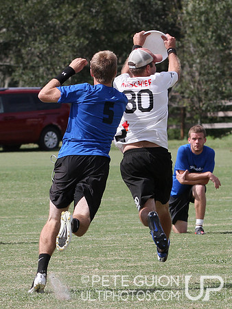 Mischief vs Overhaul. Cross-over play, Friday, 2012 Club Nationals