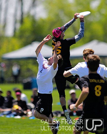 Friday Round 3 - 2015 USAU DI College Championships
