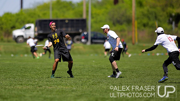 Friday Round 3 - 2015 USAU DI College Championships