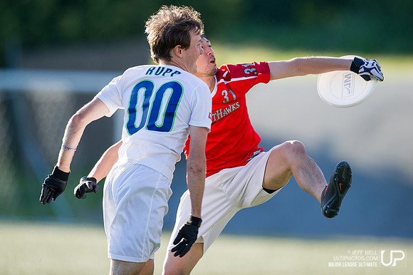 Nighthawks_Rainmakers_20140607_191539_JBP00304