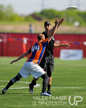 Friday Round 5 - 2015 USAU DI College Championships