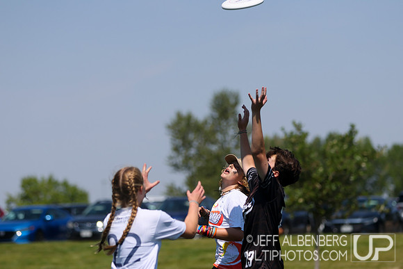 Pool play at USAU Youth Club Championships