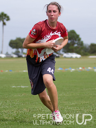 Drag'n Thrust vs Mental Toss Flycoons. Mixed division pool play, Thursday, Oct 2012.
