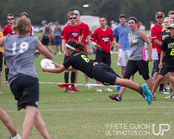 Brute Squad vs. Heist. Pool play, Thusrday, 2012.