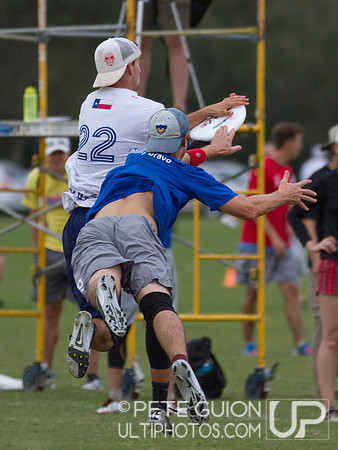 Doublewide vs Johnny Bravo. Open Division Pool Play, Thursday, Oct 2012.