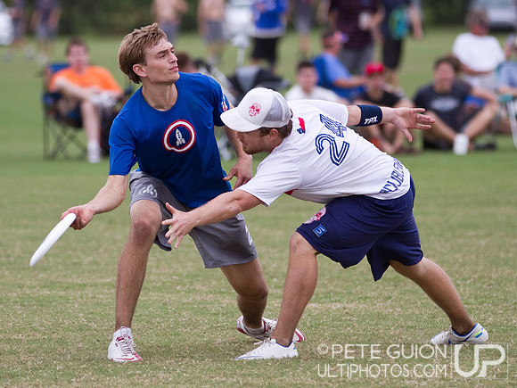Doublewide vs Johnny Bravo. Open Division Pool Play, Thursday, Oct 2012.