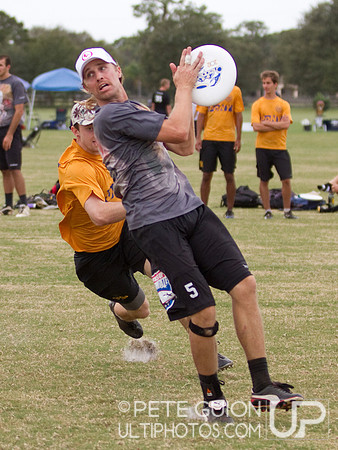 PoNY vs Truck Stop. Open Division Pool Play, Thursday, Oct 2012.