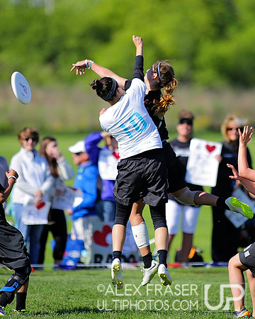 Saturday Round 1 - 2015 USAU DI College Championships
