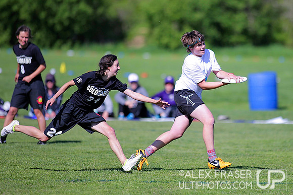 Saturday Round 1 - 2015 USAU DI College Championships