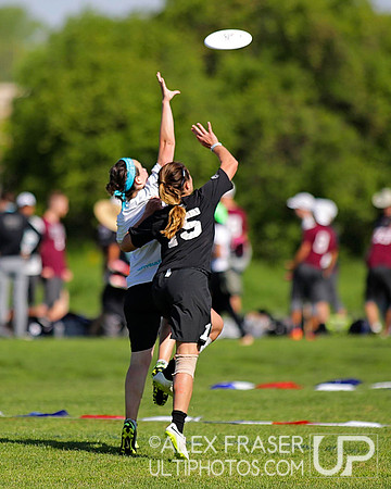 Saturday Round 1 - 2015 USAU DI College Championships