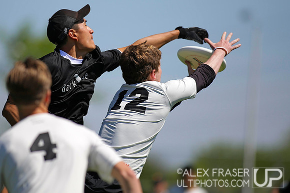 Saturday Round 2 - 2015 USAU DI College Championships