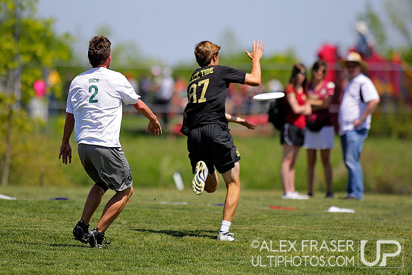 Saturday Round 3 - 2015 USAU DI College Championships