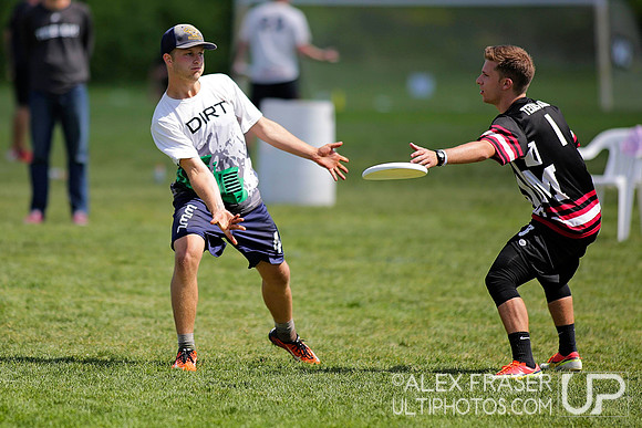 Saturday Round 4 - 2015 USAU DI College Championships