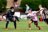 Buzz Bullets vs Seattle Sockeye in pool play at World Ultimate Club Championships
