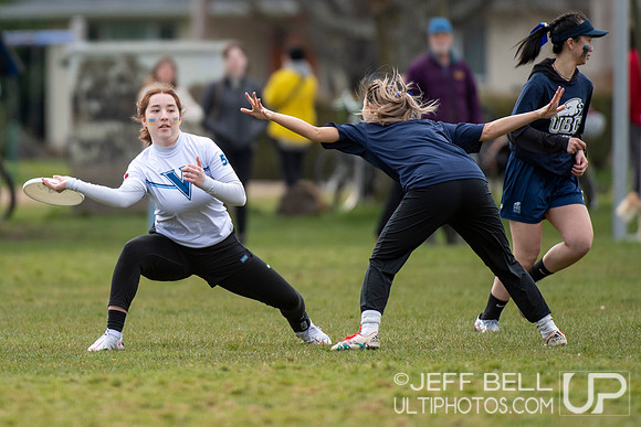 The ninth annual Douglas Bowl featuring UVIC and UBC Women’s and Open Ultimate teams.