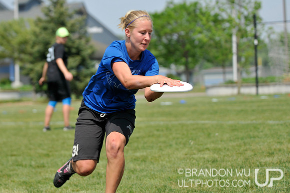 Sunday Women's Preview - 2012 USAU D-III College Championships
