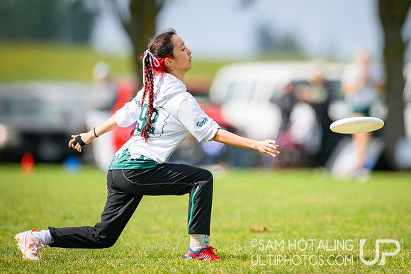 Pool play at USAU D-I College Championships