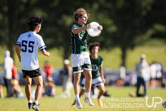 Saturday full coverage from USAU D-I College Championships, Western Washington vs Massachusetts