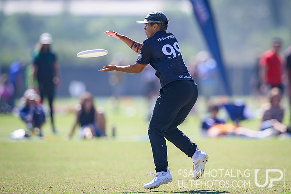 BENT vs Molly Brown at USAU Club Championships, Surf Cup Sports Park