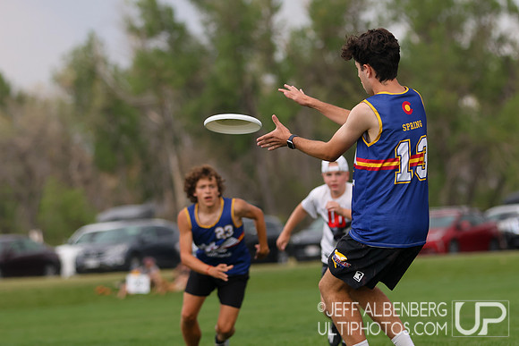 Pool play at USAU Youth Club Championships