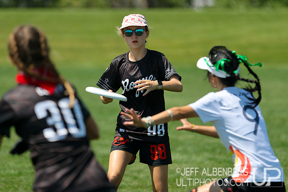 Pool play at USAU Youth Club Championships