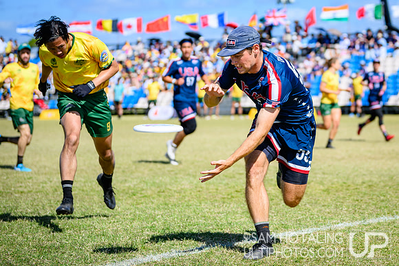 Mixed semifinals during World Ultimate Championships at Runaway Bay Precinct