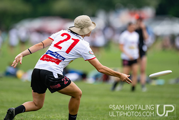CUSB Shout vs Stella in pool play at World Ultimate Club Championships